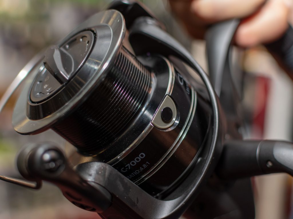 Lanseta Okuma Custom Black 3.90m 3.5lbs 2buc si Mulineta Okuma Custom 7000