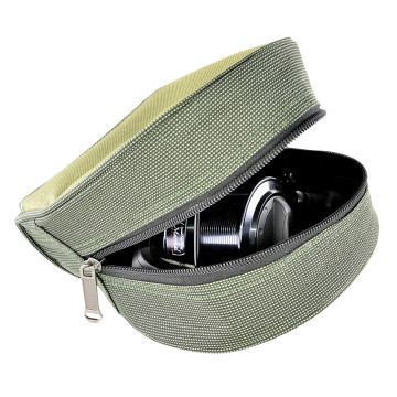 Borseta Carp Zoom Winch Bag pentru Mulinete, 18x20x9cm
