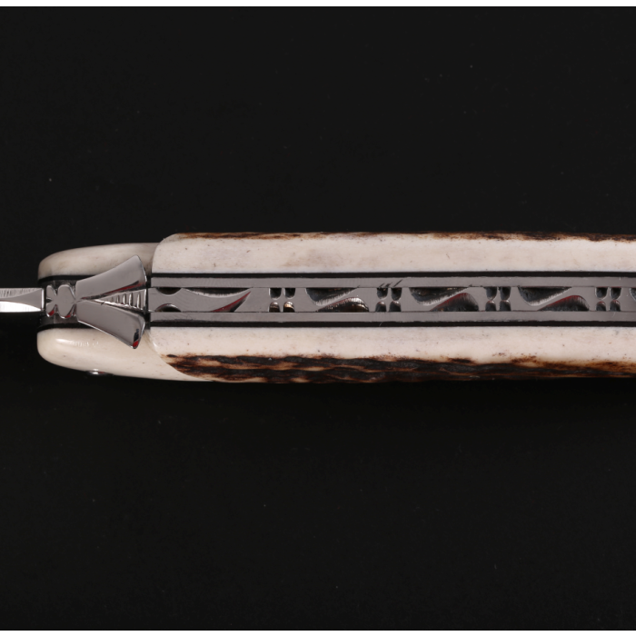 Briceag de Vanatoare Laguiole en Aubrac Classic Hunting Knife, Stag Horn, 14cm, White