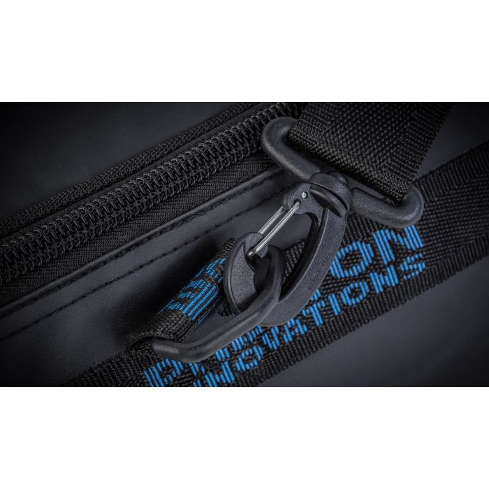 Geanta Preston World Champion Medium Accessory Bag, 42x42x24cm