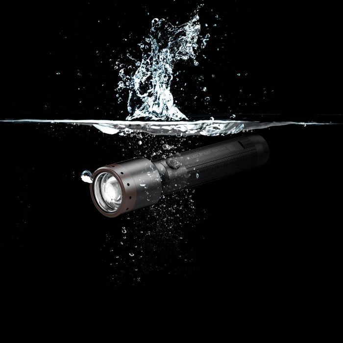 Lanterna de Mana Reincarcabila Led Lenser P6R Core, 900 Lumeni